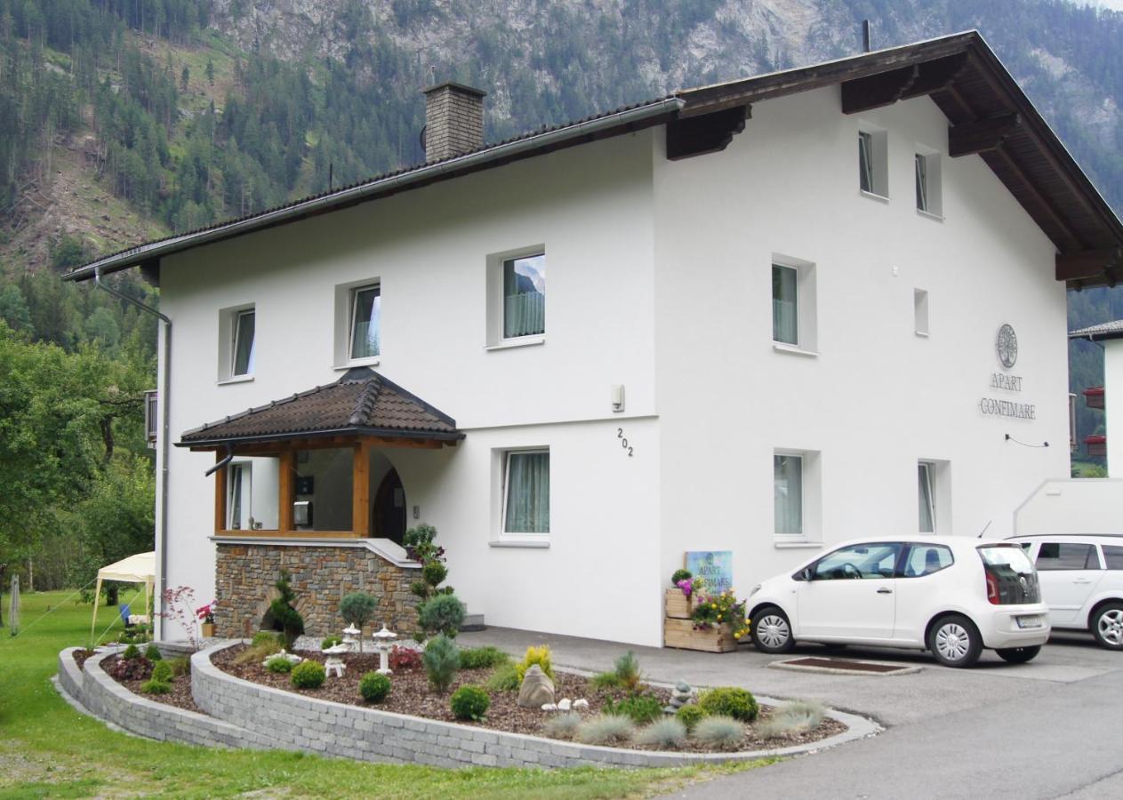 Apart Confimare Hotel Pfunds Buitenkant foto