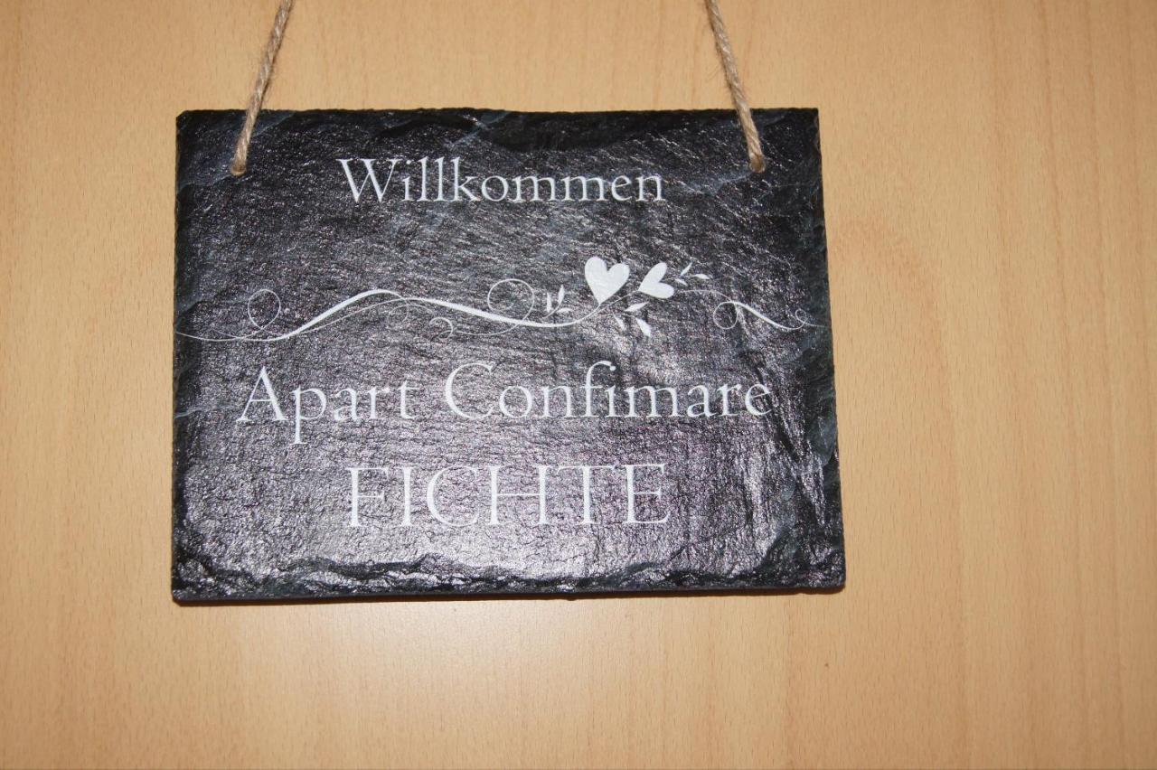 Apart Confimare Hotel Pfunds Buitenkant foto