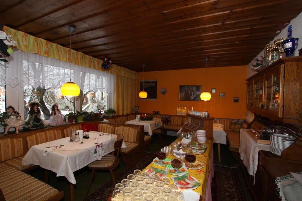 Apart Confimare Hotel Pfunds Buitenkant foto