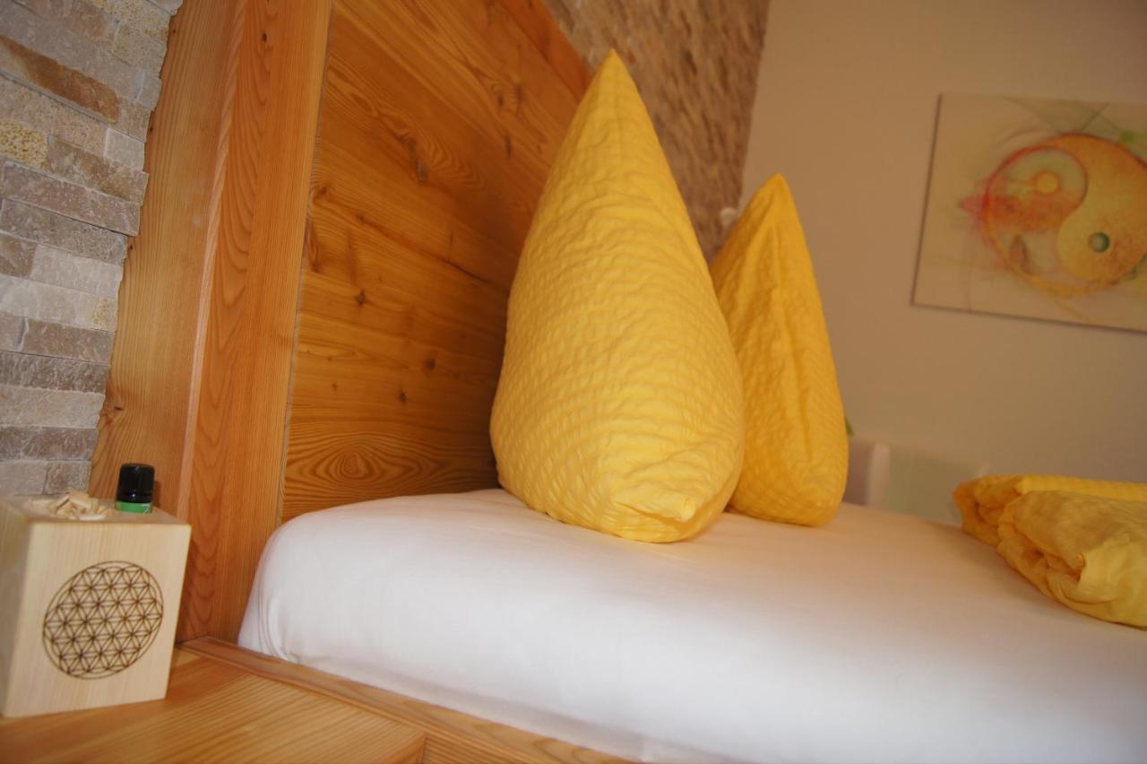 Apart Confimare Hotel Pfunds Buitenkant foto